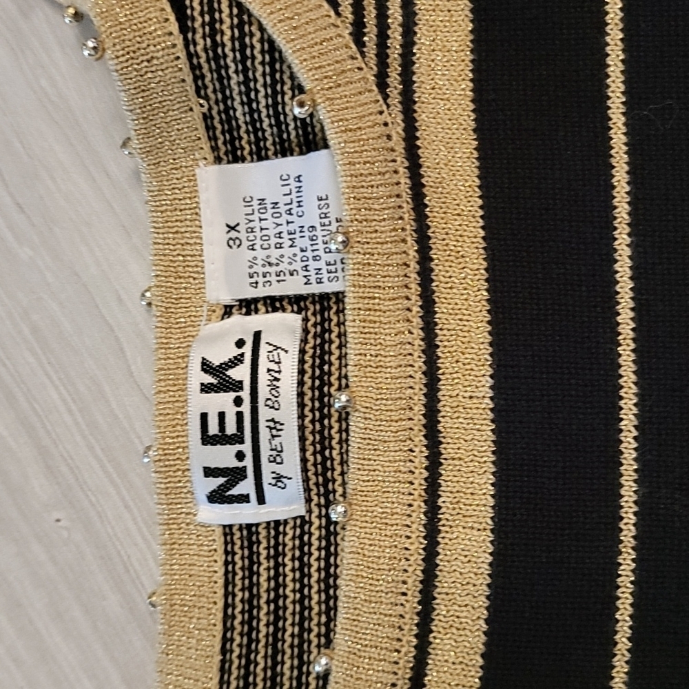 N.E.K. Beth Bowley Sweater - Picture 7 of 9